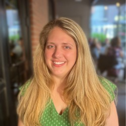 Courtney Turnbaugh headshot