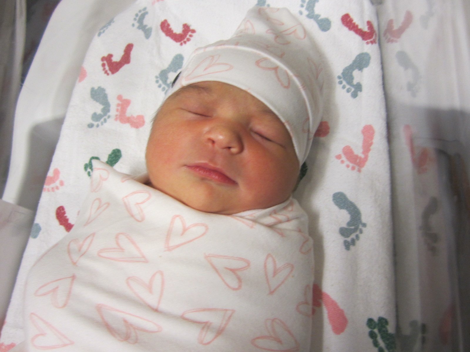 Elliette June