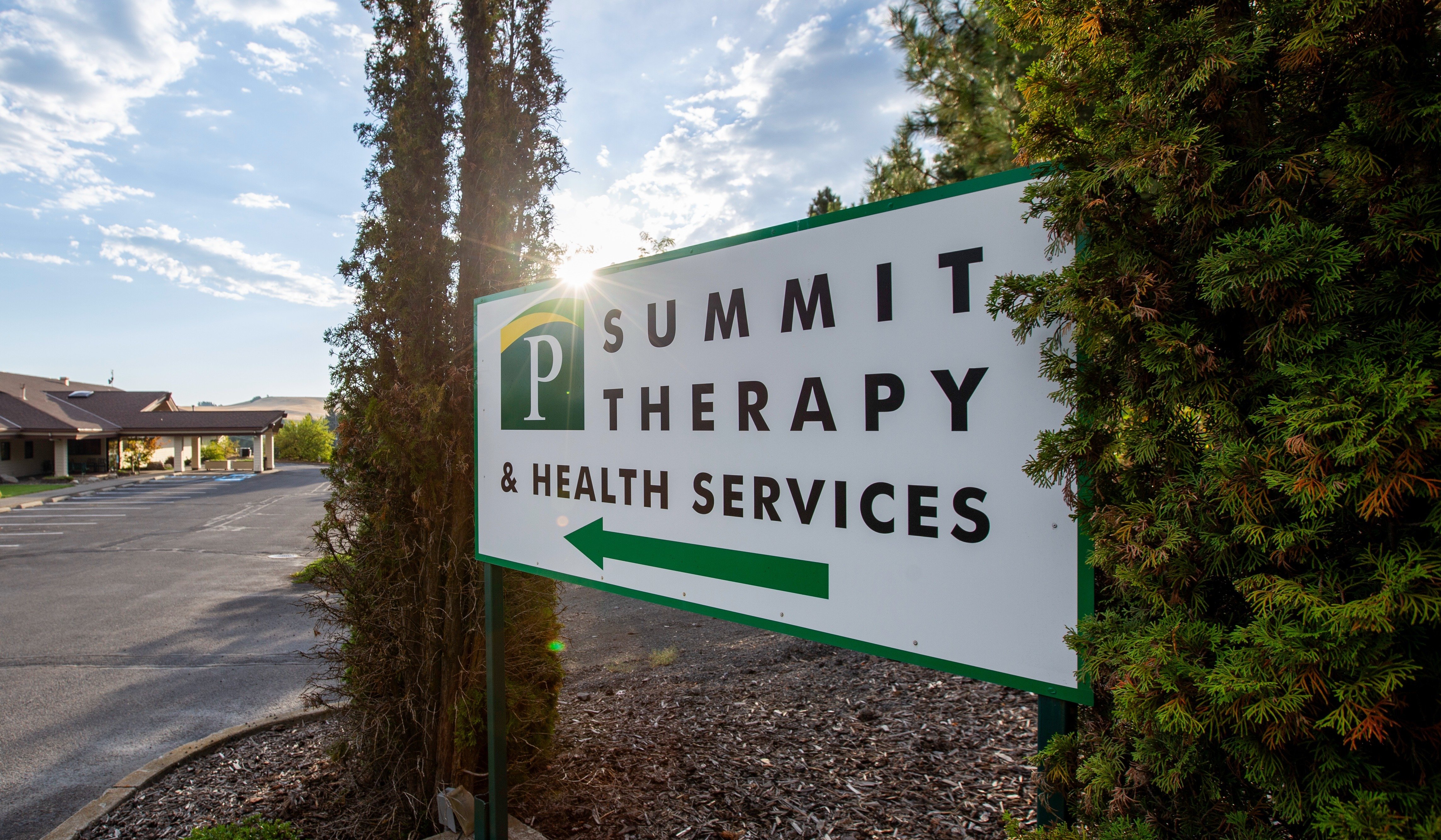 summit sign high res